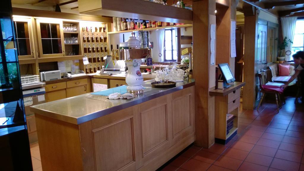 Landhotel Vierjahreszeiten Бад Кьонигсхофен им Грабфелд Екстериор снимка
